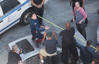 Illustration for article titled The Avengers set photos